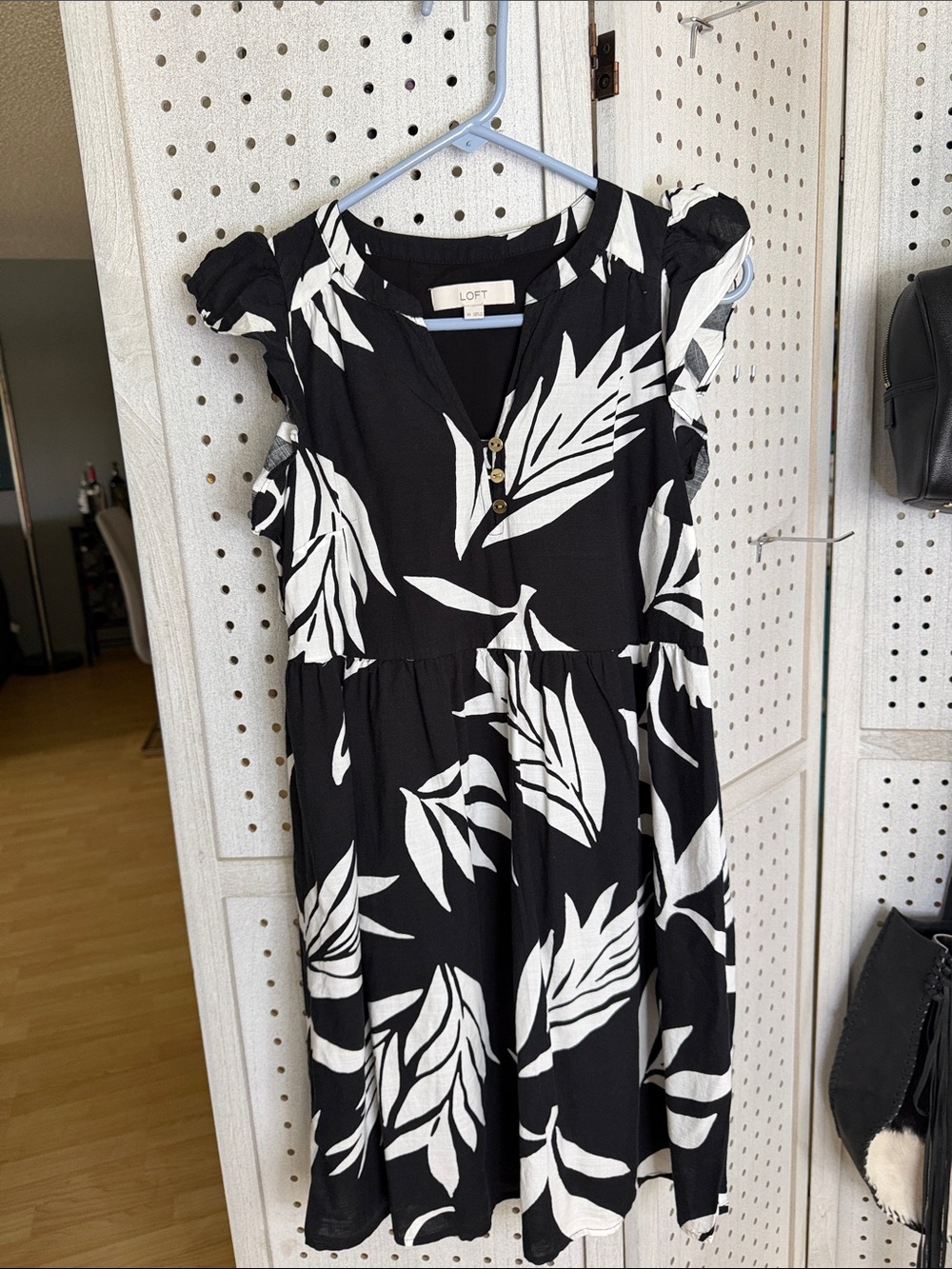LOFT Black & White Leaf-Print Button Front Dress